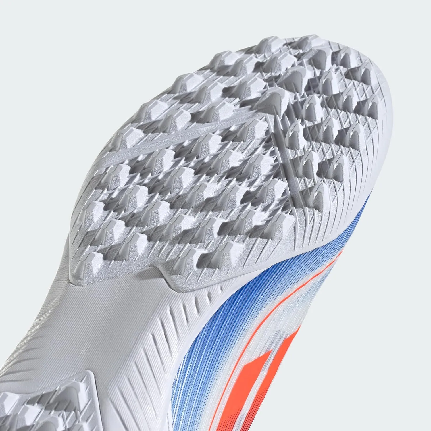 adidas Unisex-Adult F50 League Turf Sneaker