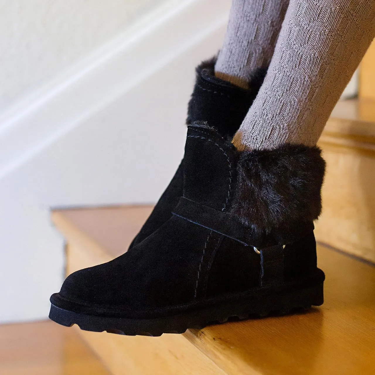 BEARPAW Womens Konnie Suede Winter Ankle Boots
