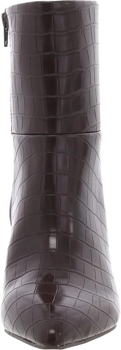DV Dolce Vita Women's Gradie Fashion Boot