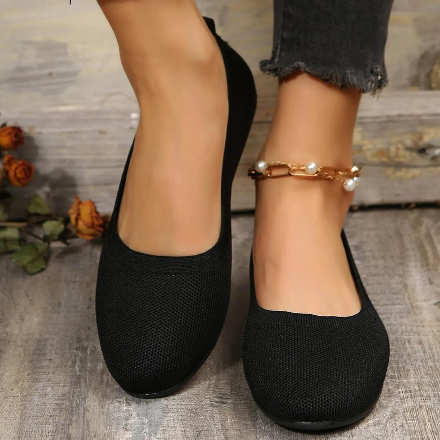 Hbeylia Fashion Loafers for Women Casual Spring Summer Breathable Knitted Round Toe Low Tops Canvas Shoes Slip On Flats Walking Shoes Non Slip Play Sneakers Loafers for Work Nurse