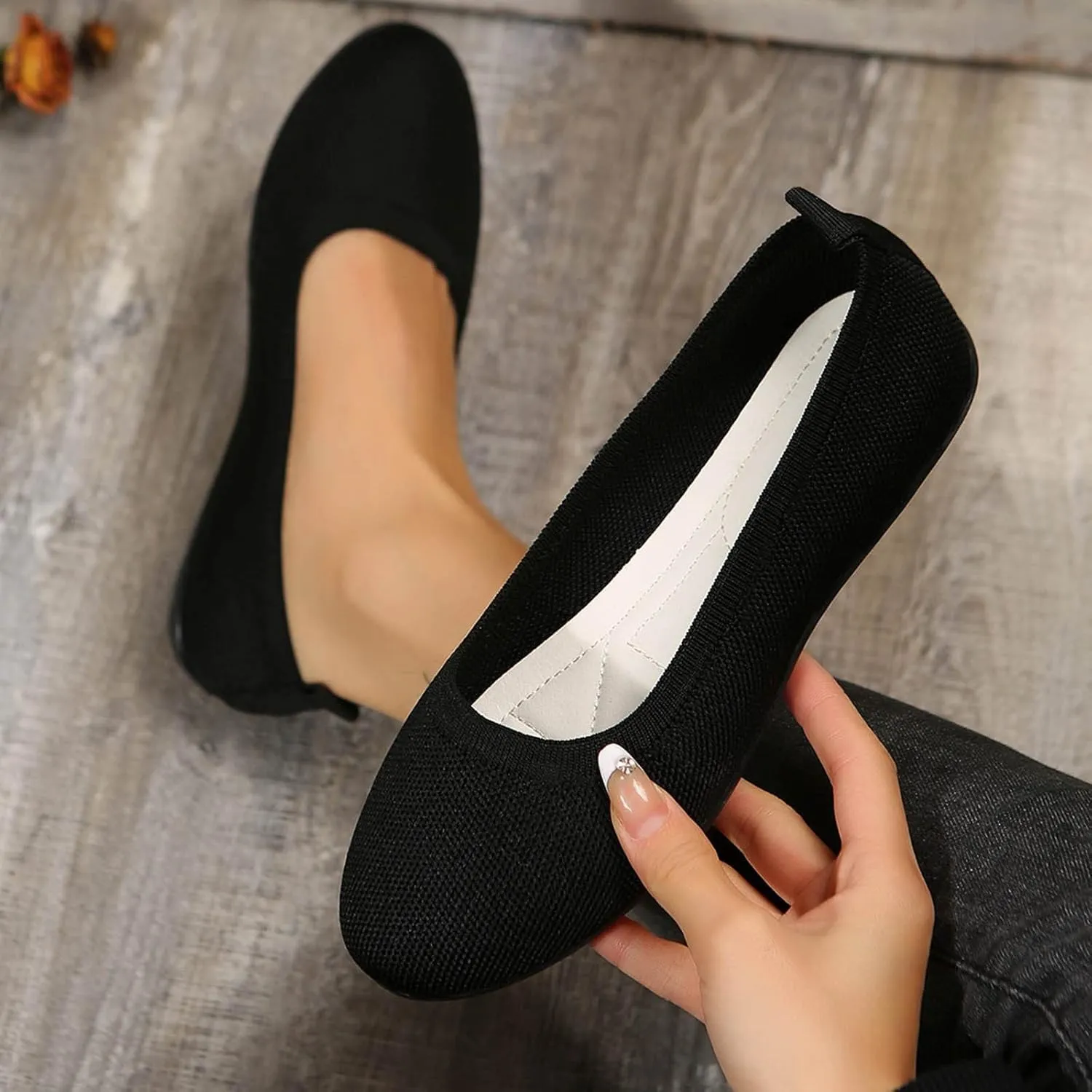 Hbeylia Fashion Loafers for Women Casual Spring Summer Breathable Knitted Round Toe Low Tops Canvas Shoes Slip On Flats Walking Shoes Non Slip Play Sneakers Loafers for Work Nurse