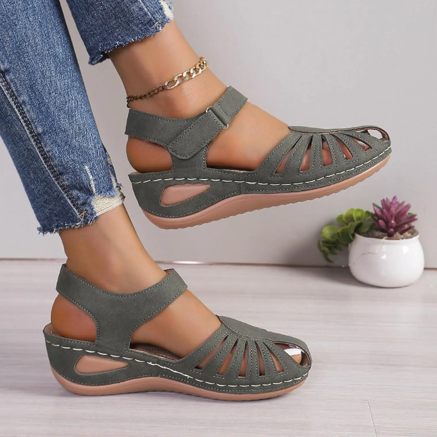 Platform Clogs for Women Closed Toe Wedge Sandals Slip On Walking Sandals Hollow Out Comfortable Vacation Sandals
