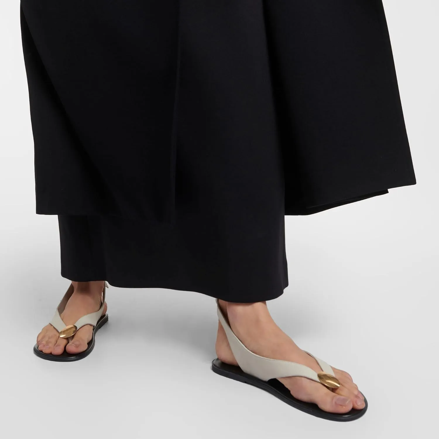 Suede Flat Sandals for Women Cute Ankle Strappy Thong Sandals Ladies Summer Dress Flip Flops with Metal Circular