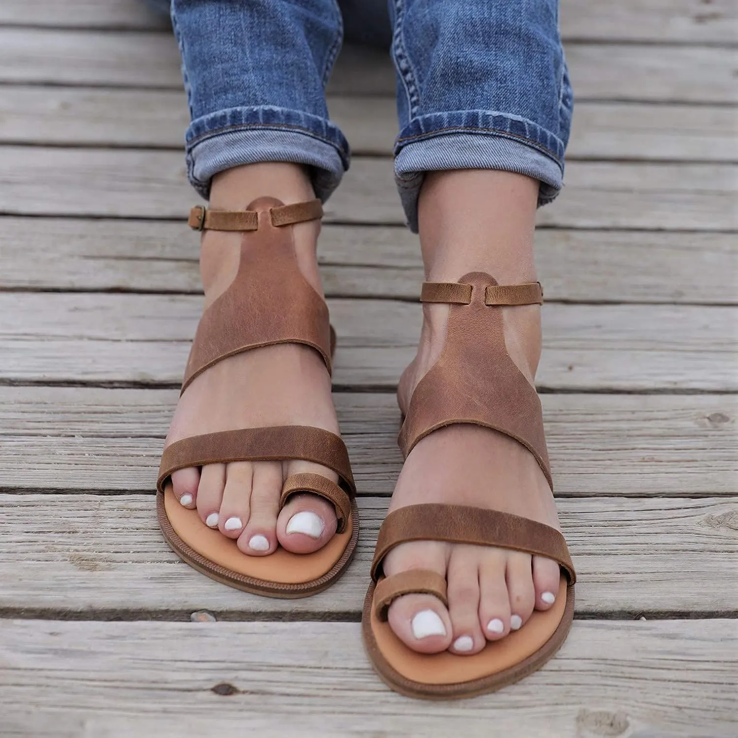 Women Gladiator Sandals Summer Toe Ring Shoes Sandals with ankle buckle, Distressed Waxed Leather (8, Black)
