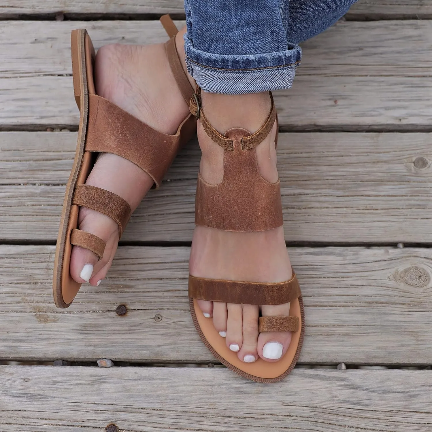 Women Gladiator Sandals Summer Toe Ring Shoes Sandals with ankle buckle, Distressed Waxed Leather (8, Distressed Brown)