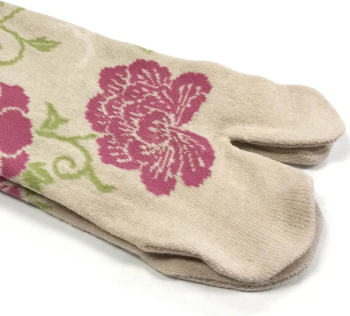 Wrapables Tabi Flip-Flop Socks (Set of 3)